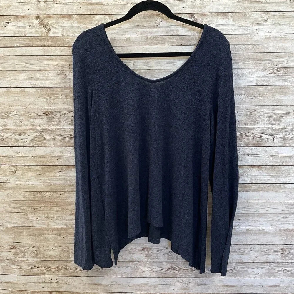 Anthropologie Akemi + Kin Womens L Sweater Lightweight Navy Long Sleeve Pullover